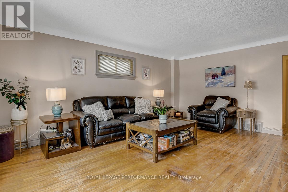 103 Glynn Avenue, Ottawa, Ontario  K1K 1S7 - Photo 3 - X12696306