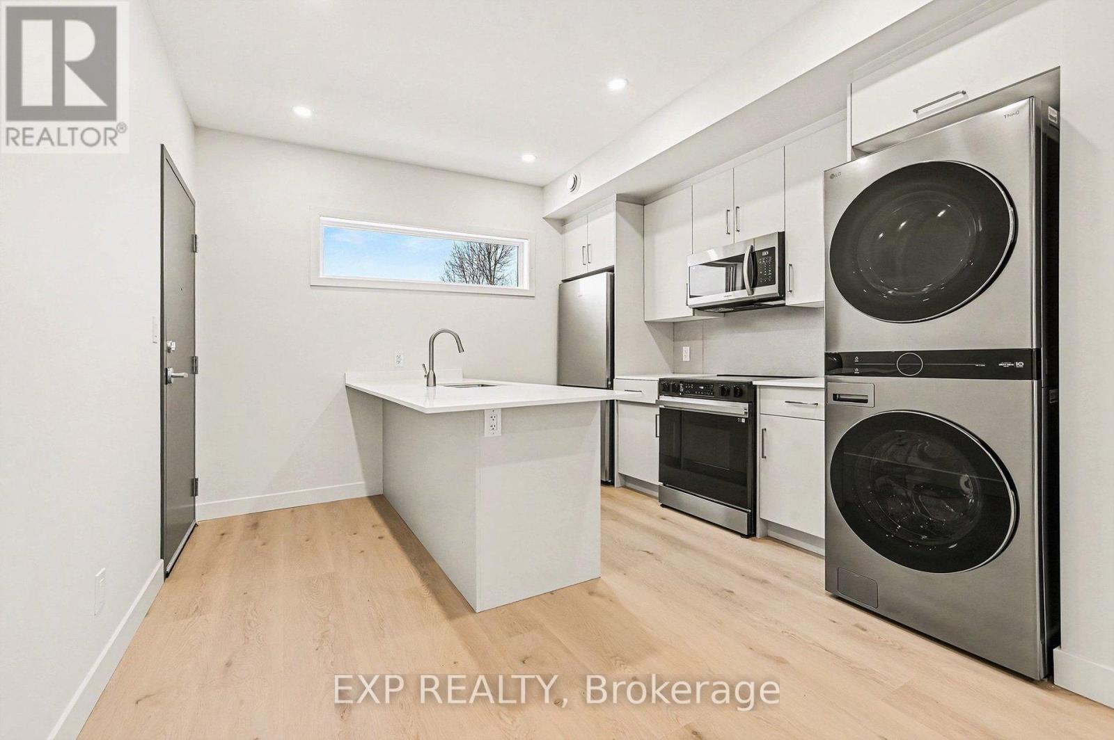 6 - 79 Marquette Avenue, Ottawa, Ontario  K1L 5J9 - Photo 6 - X12696316