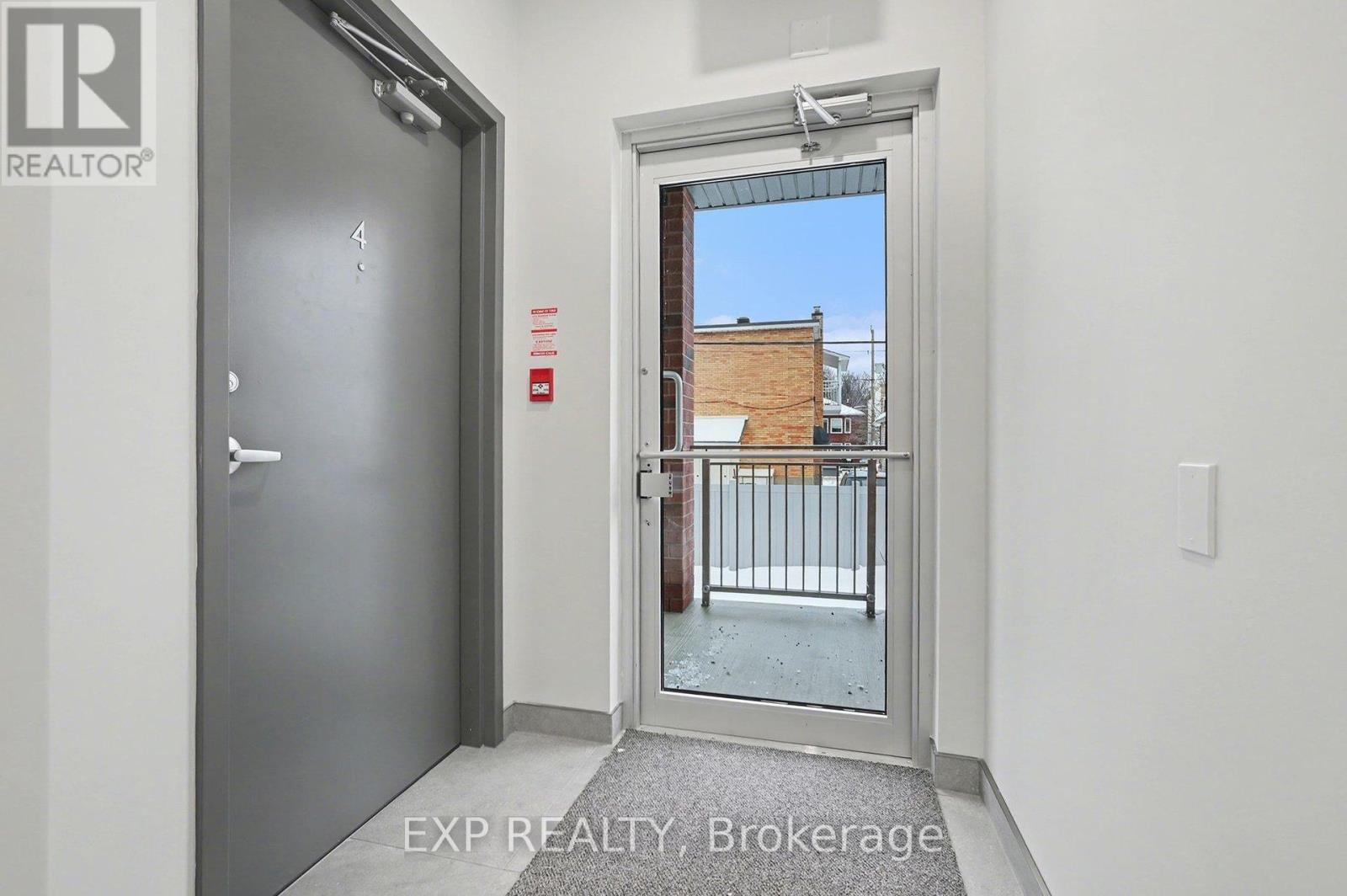 3 - 79 Marquette Avenue, Ottawa, Ontario  K1L 5J9 - Photo 21 - X12696318