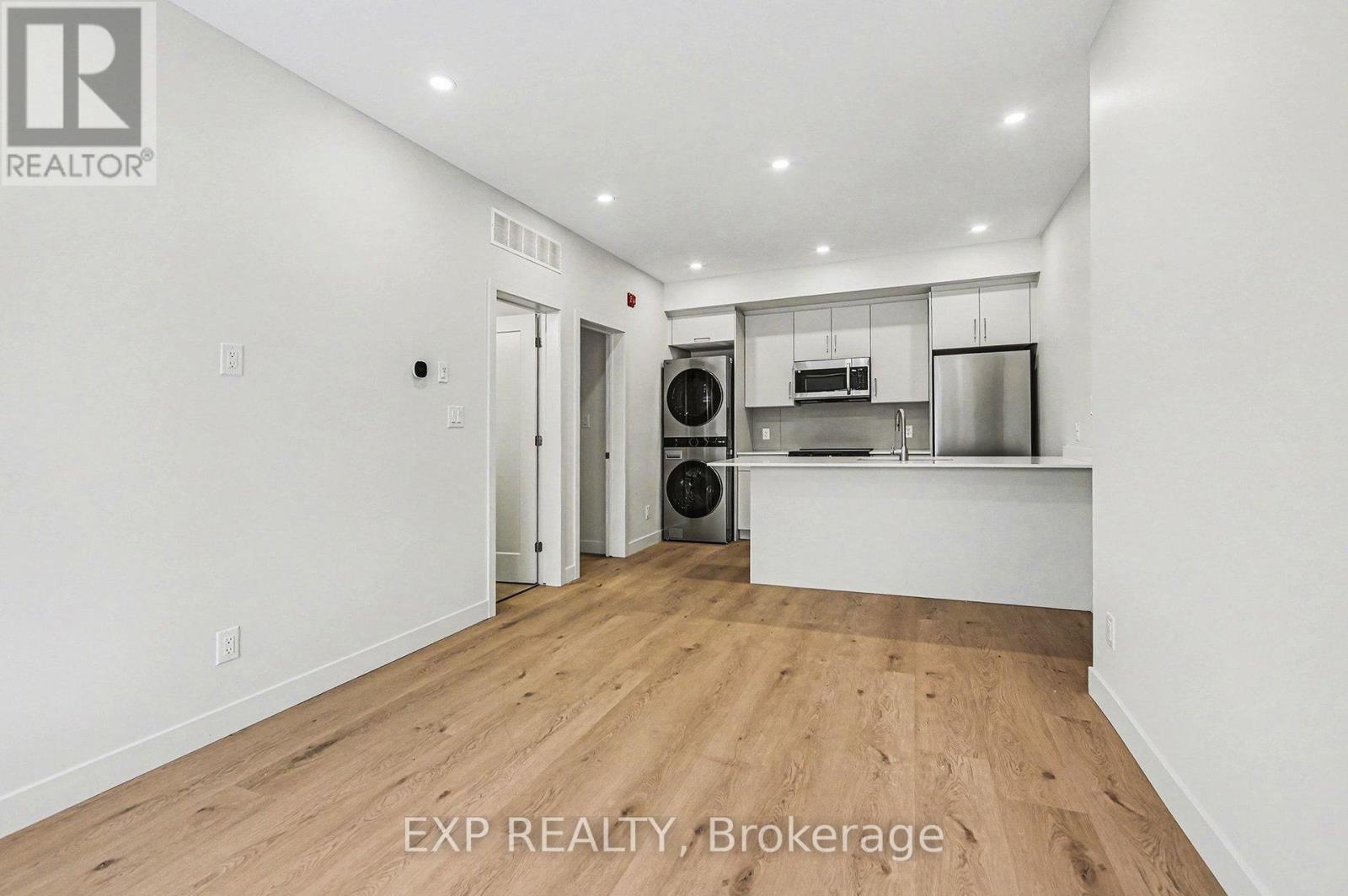 3 - 79 Marquette Avenue, Ottawa, Ontario  K1L 5J9 - Photo 5 - X12696318