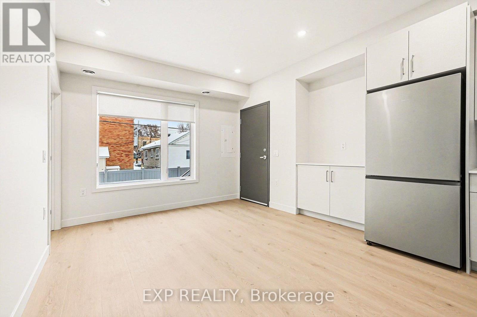 4 - 79 Marquette Avenue, Ottawa, Ontario  K1L 5J9 - Photo 11 - X12696324