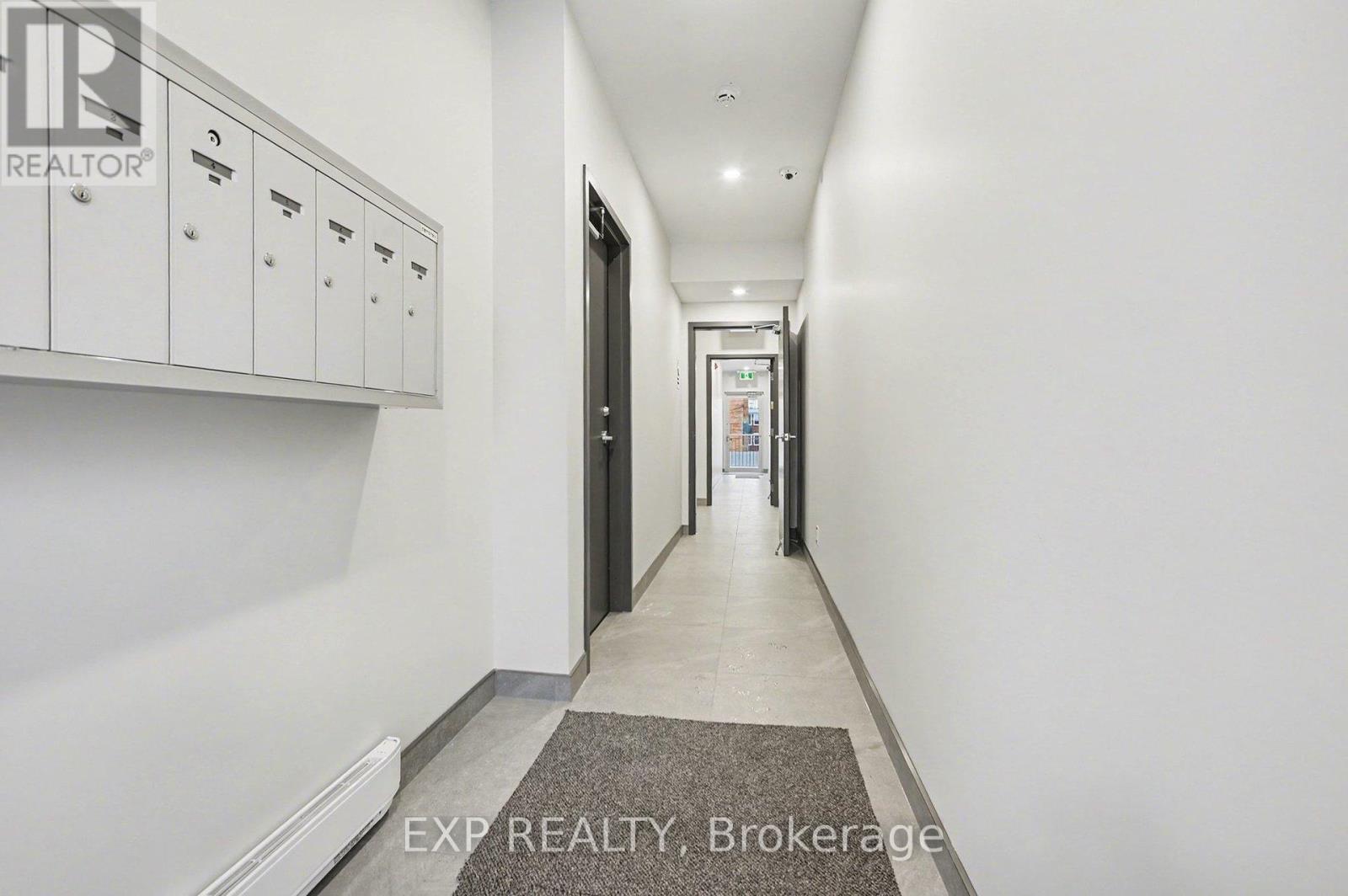 4 - 79 Marquette Avenue, Ottawa, Ontario  K1L 5J9 - Photo 13 - X12696324