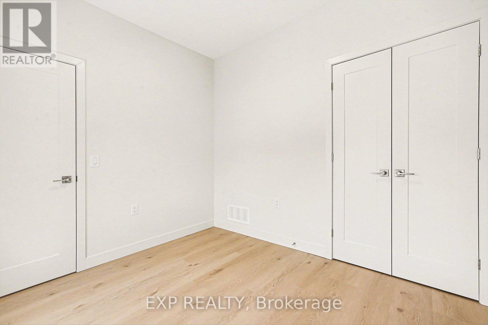 4 - 79 Marquette Avenue, Ottawa, Ontario  K1L 5J9 - Photo 6 - X12696324