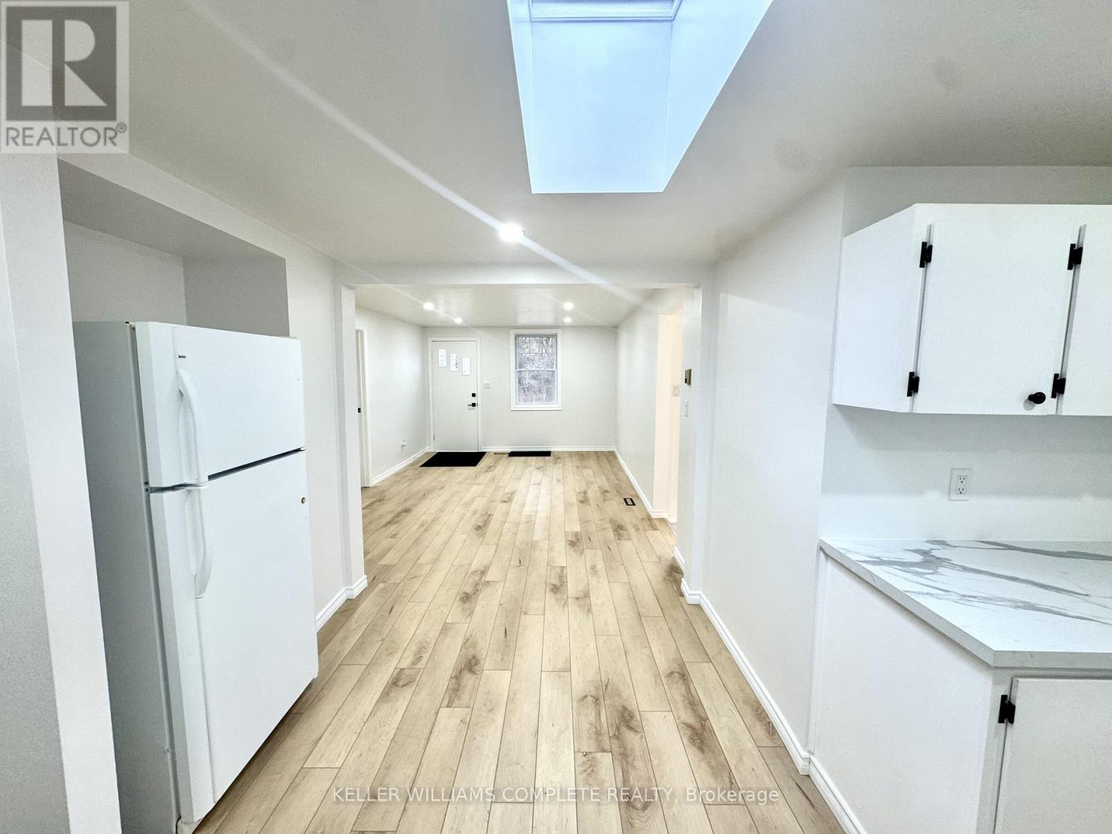 99 Bunting Road, St. Catharines, Ontario  L2P 3G8 - Photo 5 - X12696206