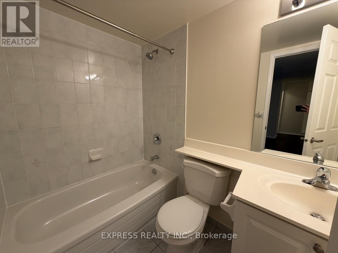 809 - 29 Pemberton Avenue, Toronto, Ontario  M2M 4L5 - Photo 12 - C12695606