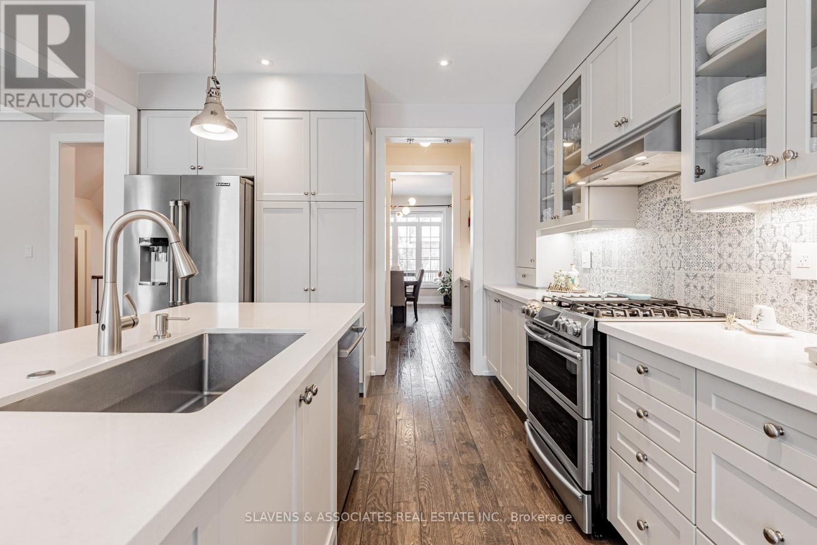 26 Marks Road, Springwater, Ontario  L9X 0S5 - Photo 13 - S12694752