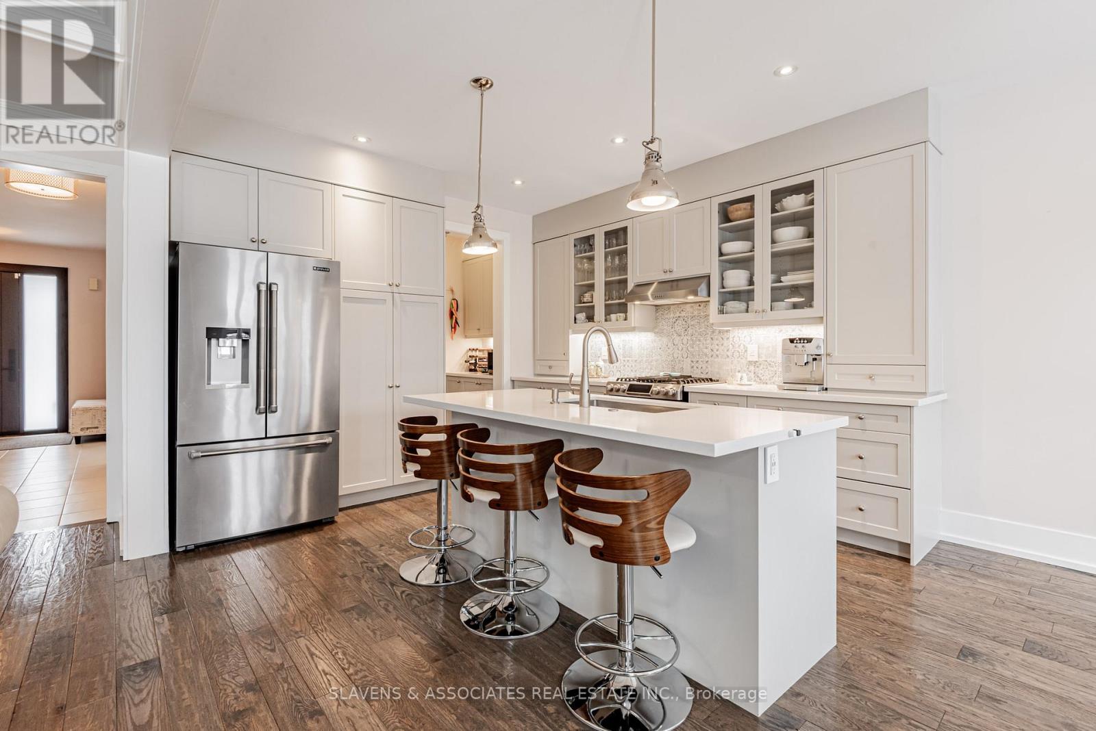 26 Marks Road, Springwater, Ontario  L9X 0S5 - Photo 12 - S12694752