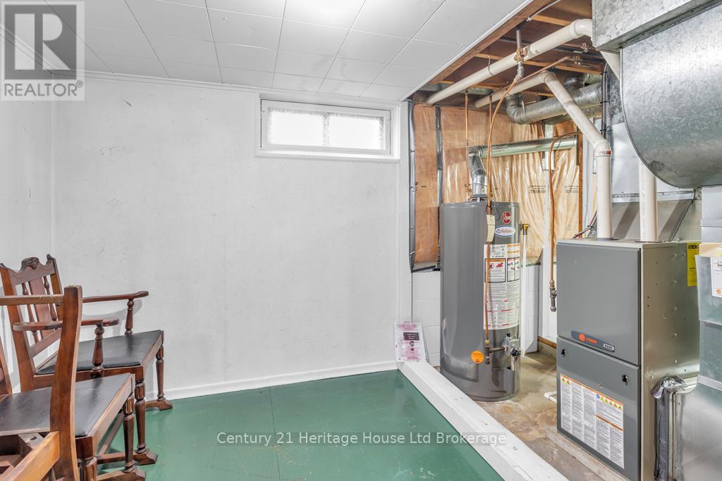 109 Lyndale Crescent, Woodstock, Ontario  N4S 7S8 - Photo 18 - X12696198