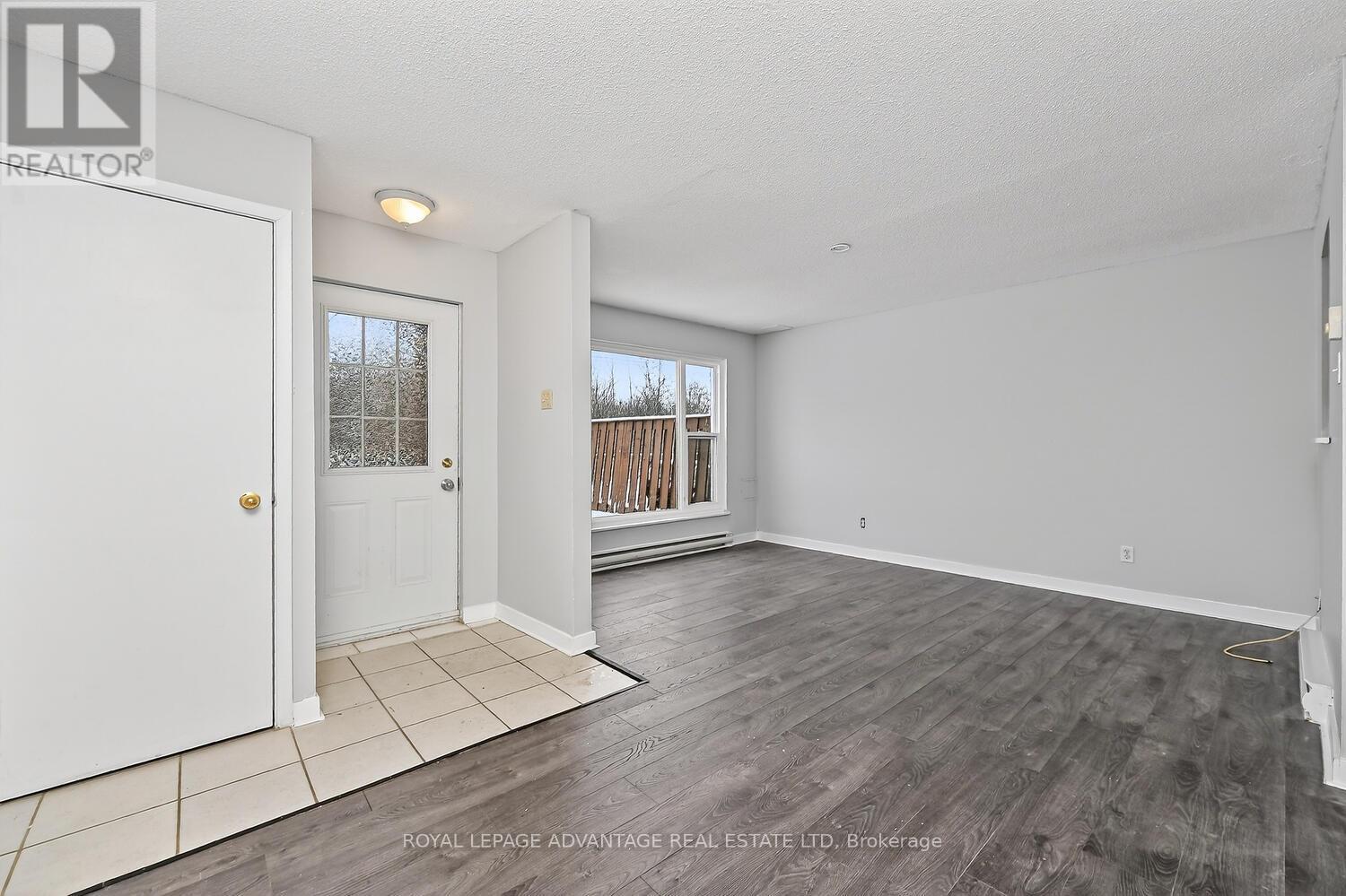 P - 4 Pearl Street, Smiths Falls, Ontario K7A 5B5 - Photo 5 - X12696342