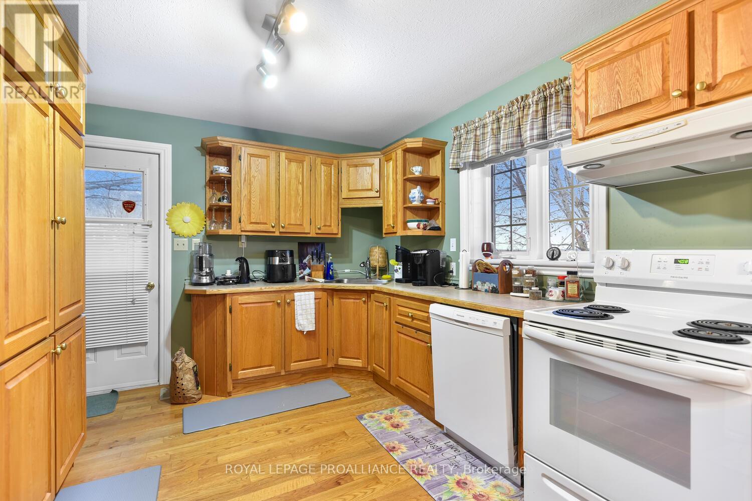 2111 County Road 2 Road E, Edwardsburgh/cardinal, Ontario  K0E 1T1 - Photo 17 - X12696346