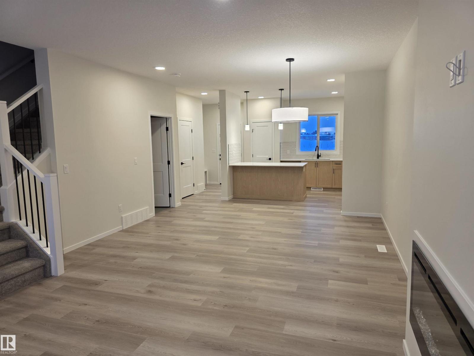 25 Ficus Wy, Fort Saskatchewan, Alberta  T8L 0Z6 - Photo 2 - E4468161