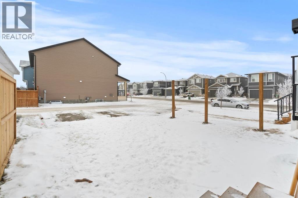10 Emberside Link, Cochrane, Alberta  T4C 3A9 - Photo 39 - A2276985