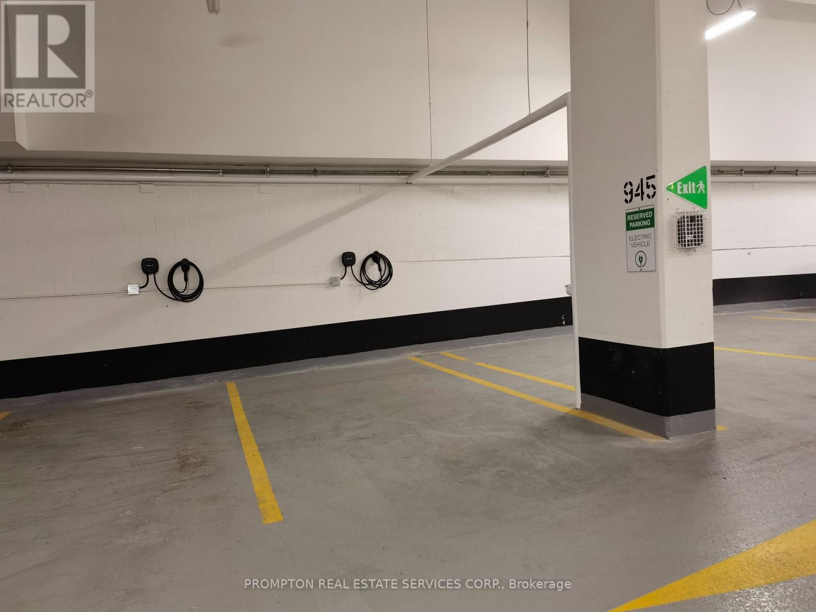 906 - 1 Concord Cityplace Way, Toronto, Ontario  M5V 0X3 - Photo 17 - C12685660