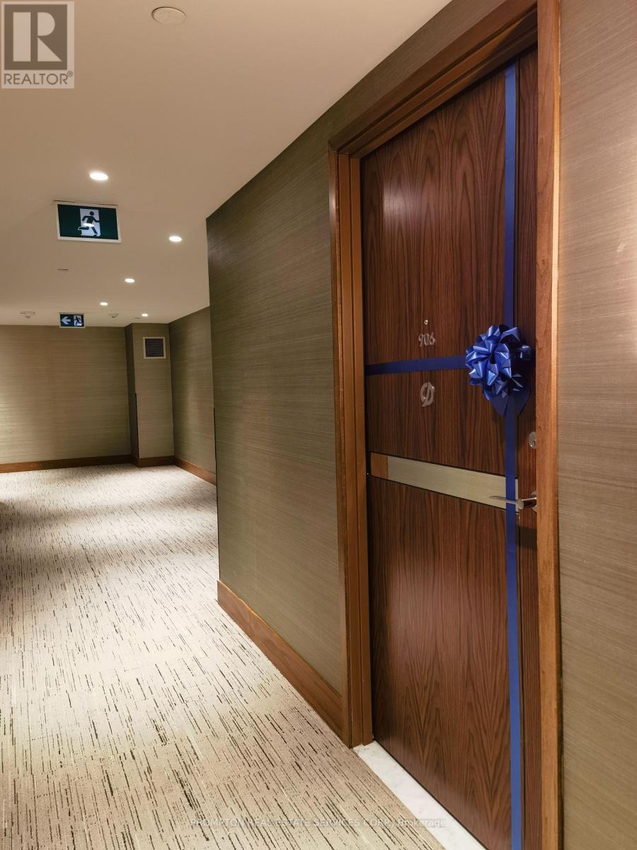 906 - 1 Concord Cityplace Way, Toronto, Ontario  M5V 0X3 - Photo 4 - C12685660