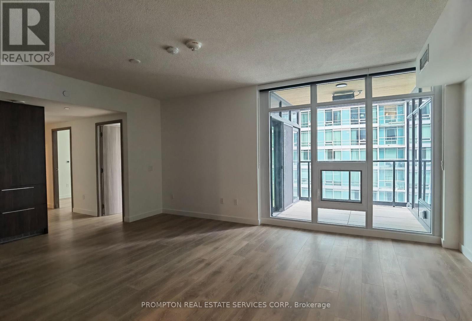 906 - 1 Concord Cityplace Way, Toronto, Ontario  M5V 0X3 - Photo 6 - C12685660
