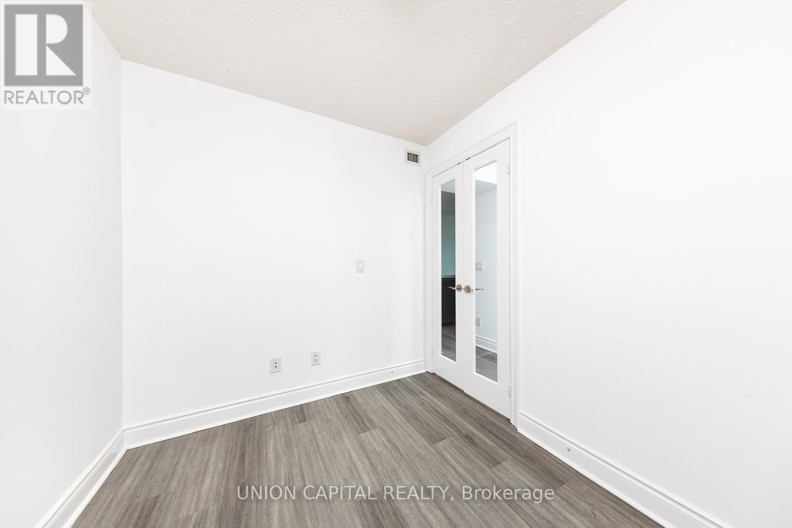 2509 - 15 Greenview Avenue, Toronto, Ontario  M2M 4M7 - Photo 4 - C12696200