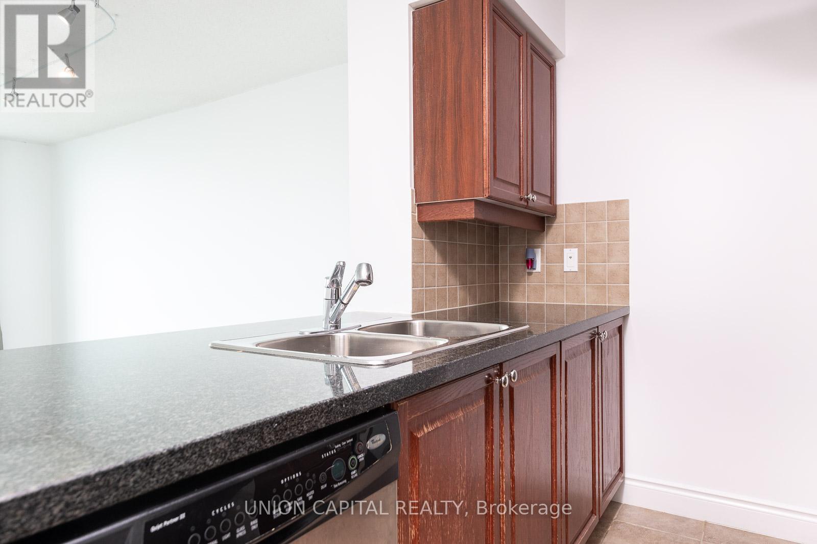 2509 - 15 Greenview Avenue, Toronto, Ontario  M2M 4M7 - Photo 9 - C12696200