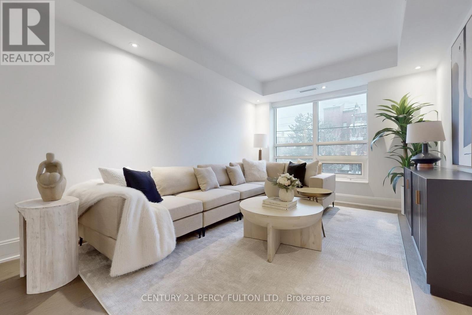 206 - 355 BEDFORD PARK AVENUE, Toronto, Ontario