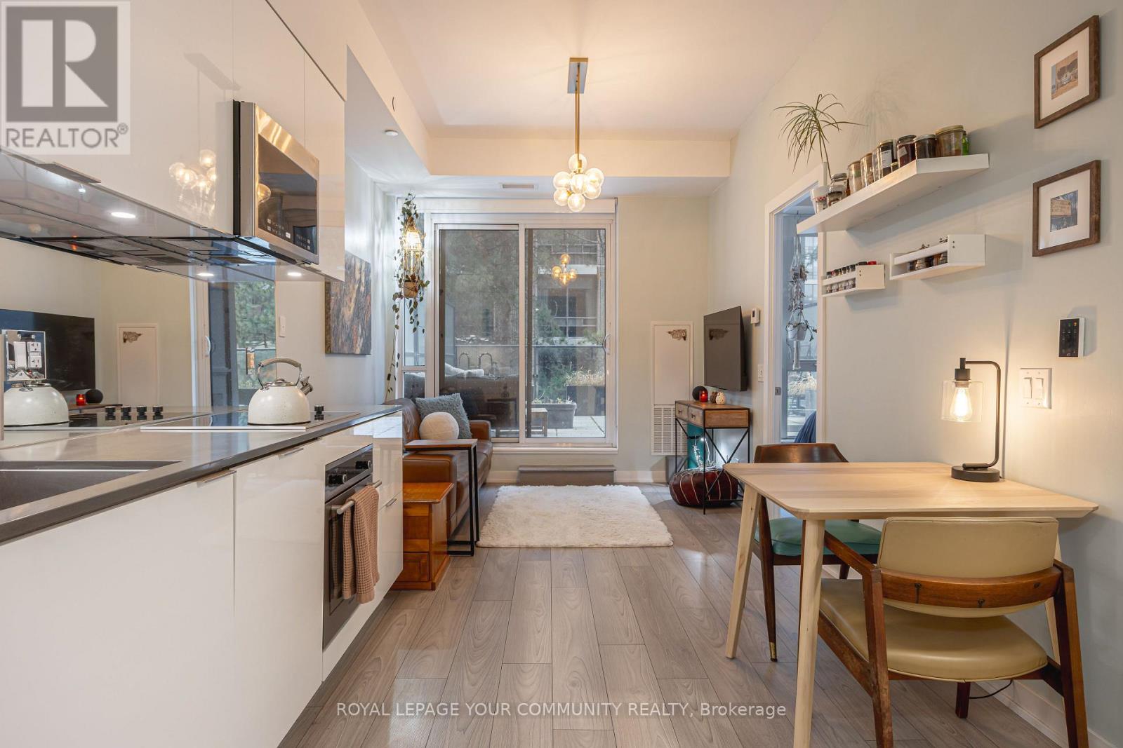 201 - 609 Avenue Road, Toronto, Ontario  M4V 0B1 - Photo 15 - C12696274