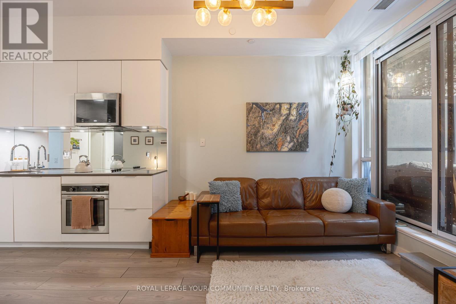 201 - 609 Avenue Road, Toronto, Ontario  M4V 0B1 - Photo 17 - C12696274