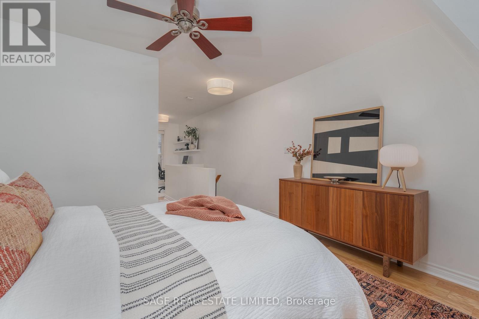 14 Old Trillium Lane, Toronto, Ontario  M5A 4T2 - Photo 16 - C12696356