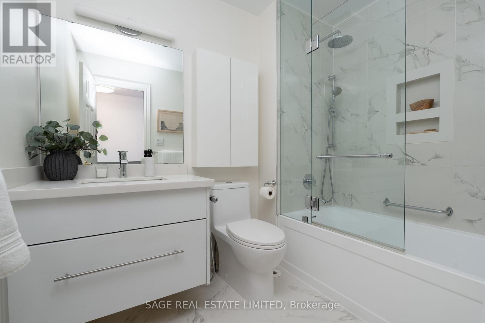 14 Old Trillium Lane, Toronto, Ontario  M5A 4T2 - Photo 17 - C12696356