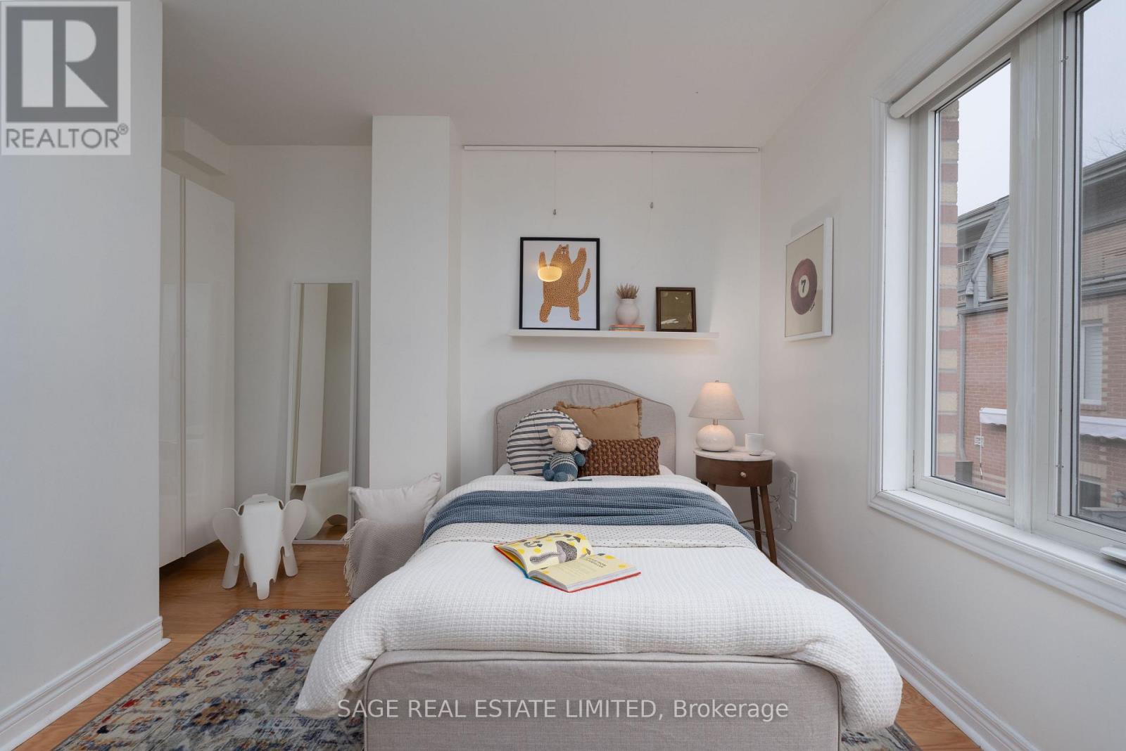 14 Old Trillium Lane, Toronto, Ontario  M5A 4T2 - Photo 30 - C12696356