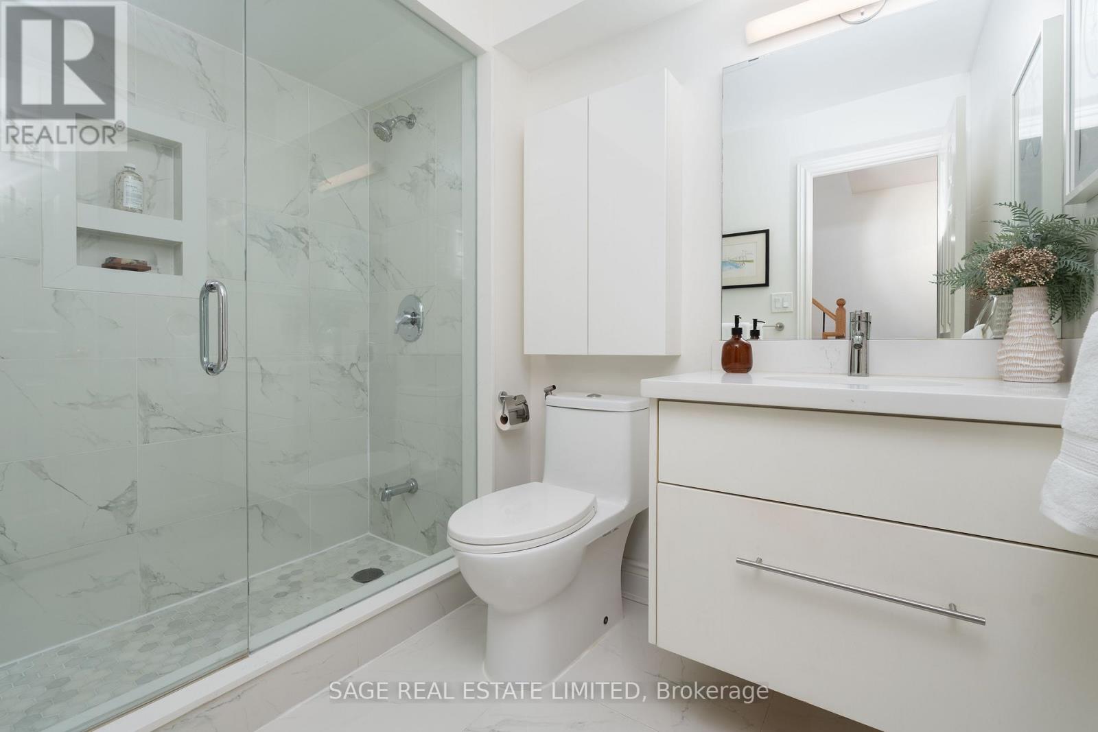 14 Old Trillium Lane, Toronto, Ontario  M5A 4T2 - Photo 32 - C12696356