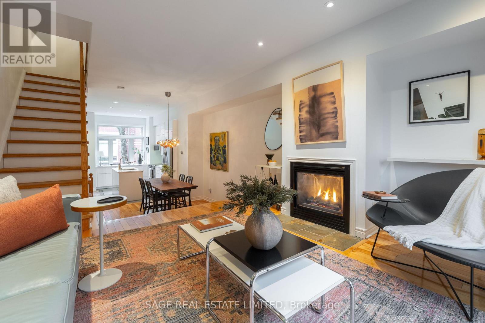 14 Old Trillium Lane, Toronto, Ontario  M5A 4T2 - Photo 4 - C12696356