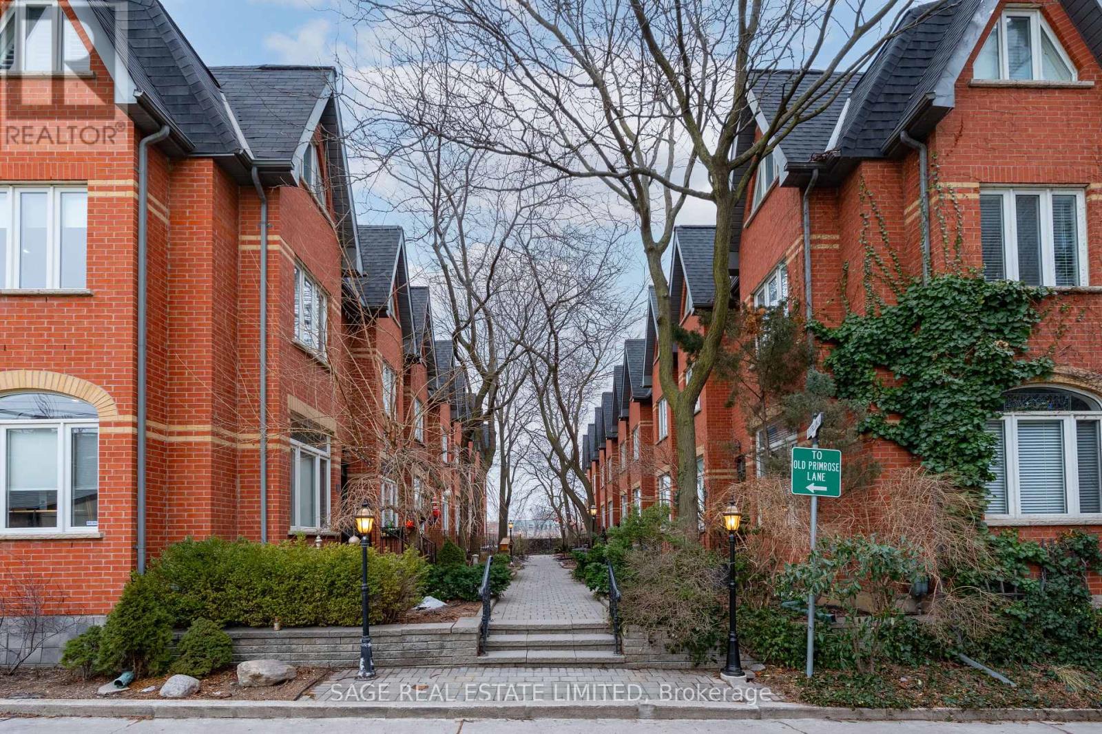 14 Old Trillium Lane, Toronto, Ontario  M5A 4T2 - Photo 41 - C12696356