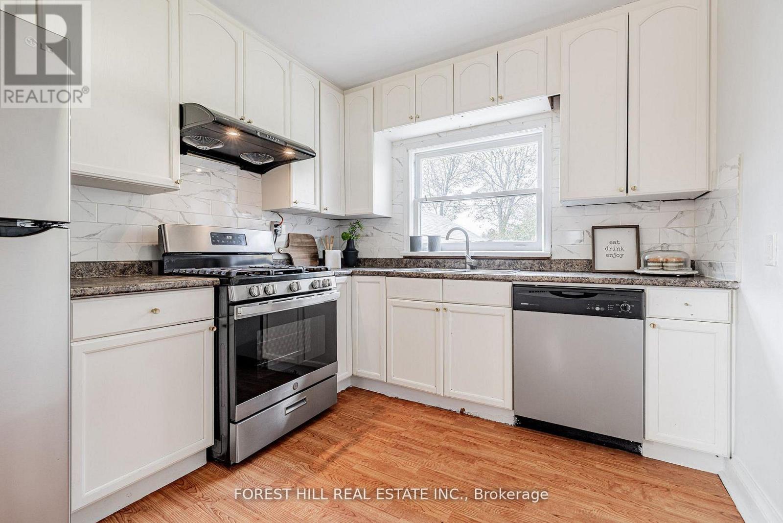 174 Avondale Avenue, Toronto, Ontario  M2N 2V5 - Photo 12 - C12696372