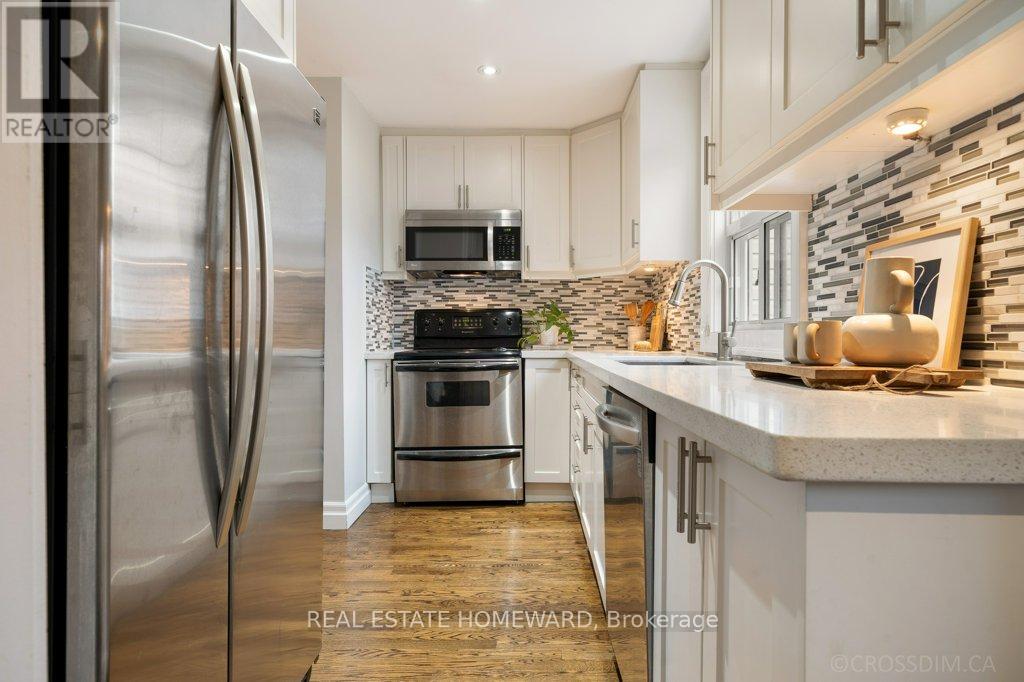 21 Queensdale Avenue, Toronto, Ontario  M4J 1Y1 - Photo 17 - E12696208