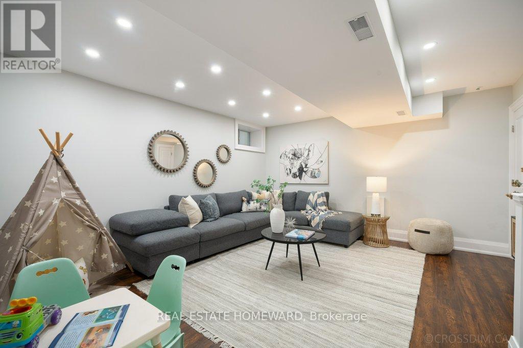 21 Queensdale Avenue, Toronto, Ontario  M4J 1Y1 - Photo 30 - E12696208