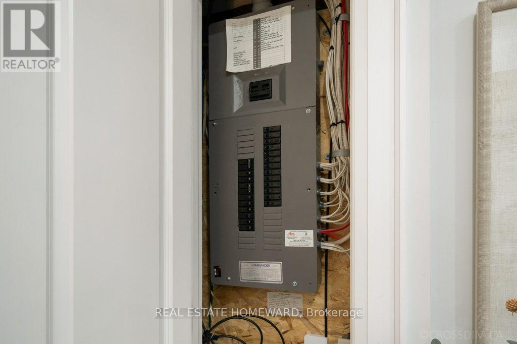 21 Queensdale Avenue, Toronto, Ontario  M4J 1Y1 - Photo 33 - E12696208