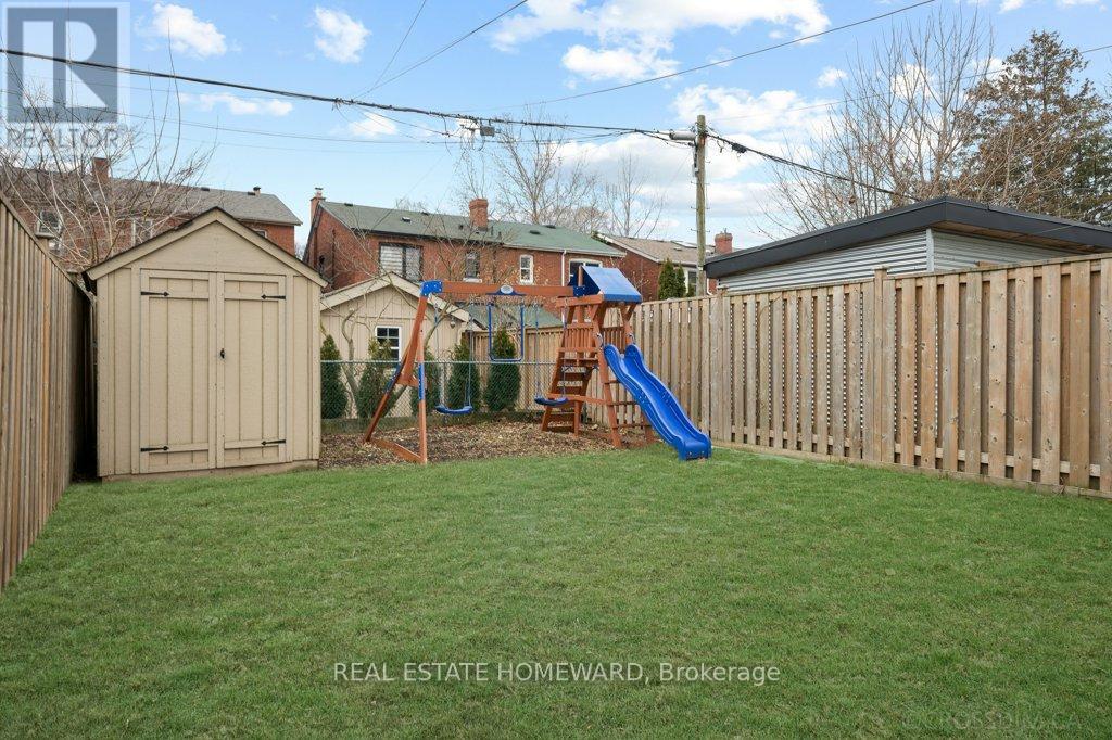 21 Queensdale Avenue, Toronto, Ontario  M4J 1Y1 - Photo 39 - E12696208