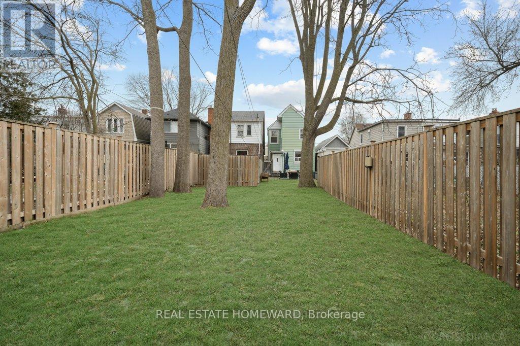 21 Queensdale Avenue, Toronto, Ontario  M4J 1Y1 - Photo 40 - E12696208