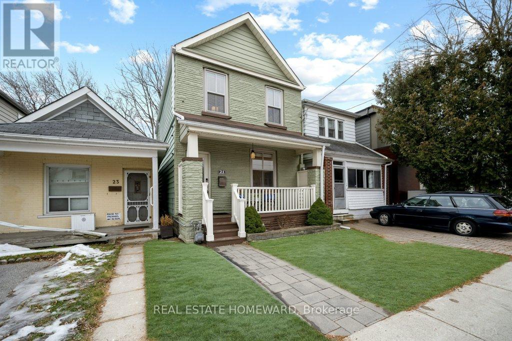 21 Queensdale Avenue, Toronto, Ontario  M4J 1Y1 - Photo 5 - E12696208