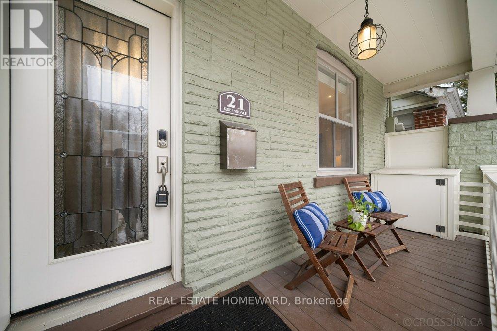 21 Queensdale Avenue, Toronto, Ontario  M4J 1Y1 - Photo 6 - E12696208