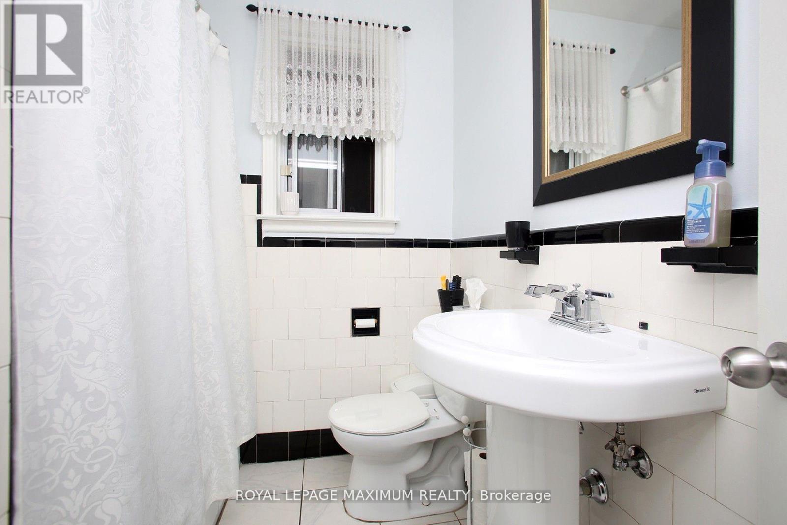 938 Kennedy Road, Toronto, Ontario  M1K 2G3 - Photo 16 - E12696290