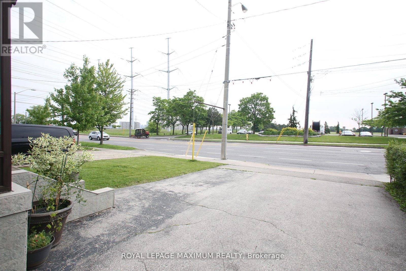 938 Kennedy Road, Toronto, Ontario  M1K 2G3 - Photo 24 - E12696290