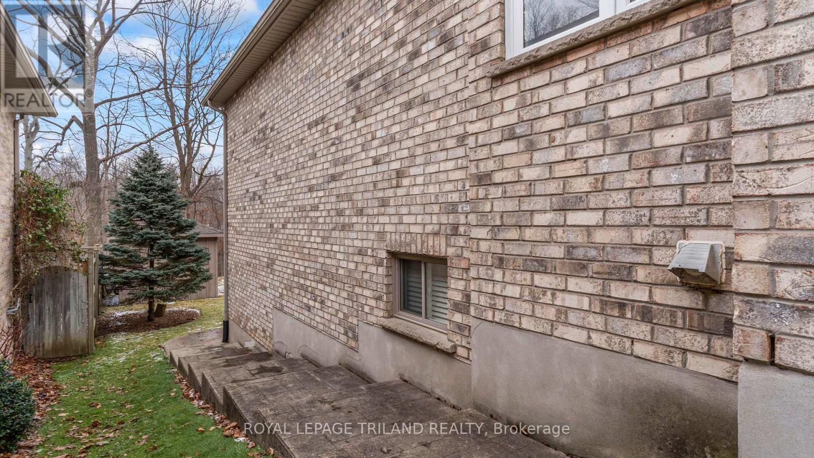 29 Warbler Heights, St. Thomas, Ontario  N5R 6J5 - Photo 35 - X12695330