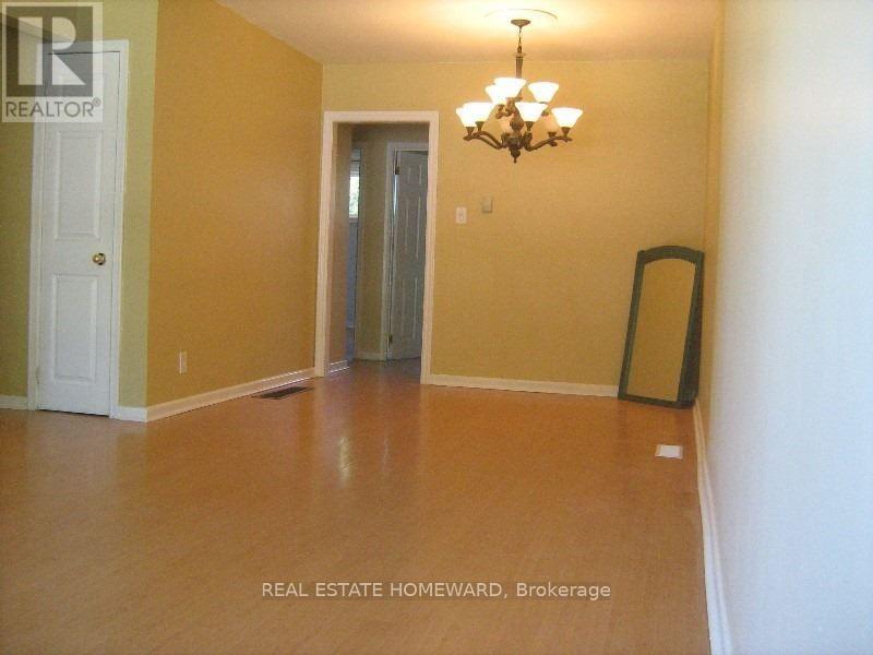 Main - 218 Alsace Road, Richmond Hill, Ontario  L4C 2W8 - Photo 9 - N12696216