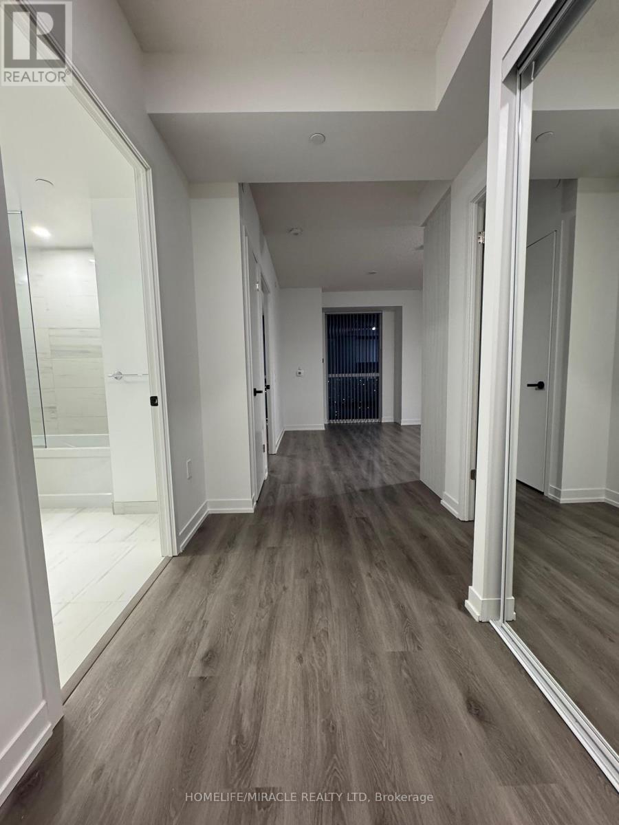 2012 - 225 Commerce Street, Vaughan, Ontario  L4K 0P9 - Photo 3 - N12696338