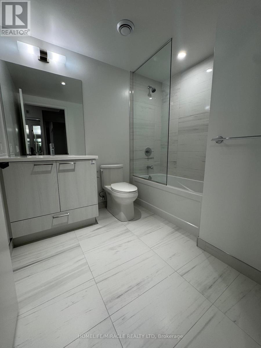 2012 - 225 Commerce Street, Vaughan, Ontario  L4K 0P9 - Photo 4 - N12696338