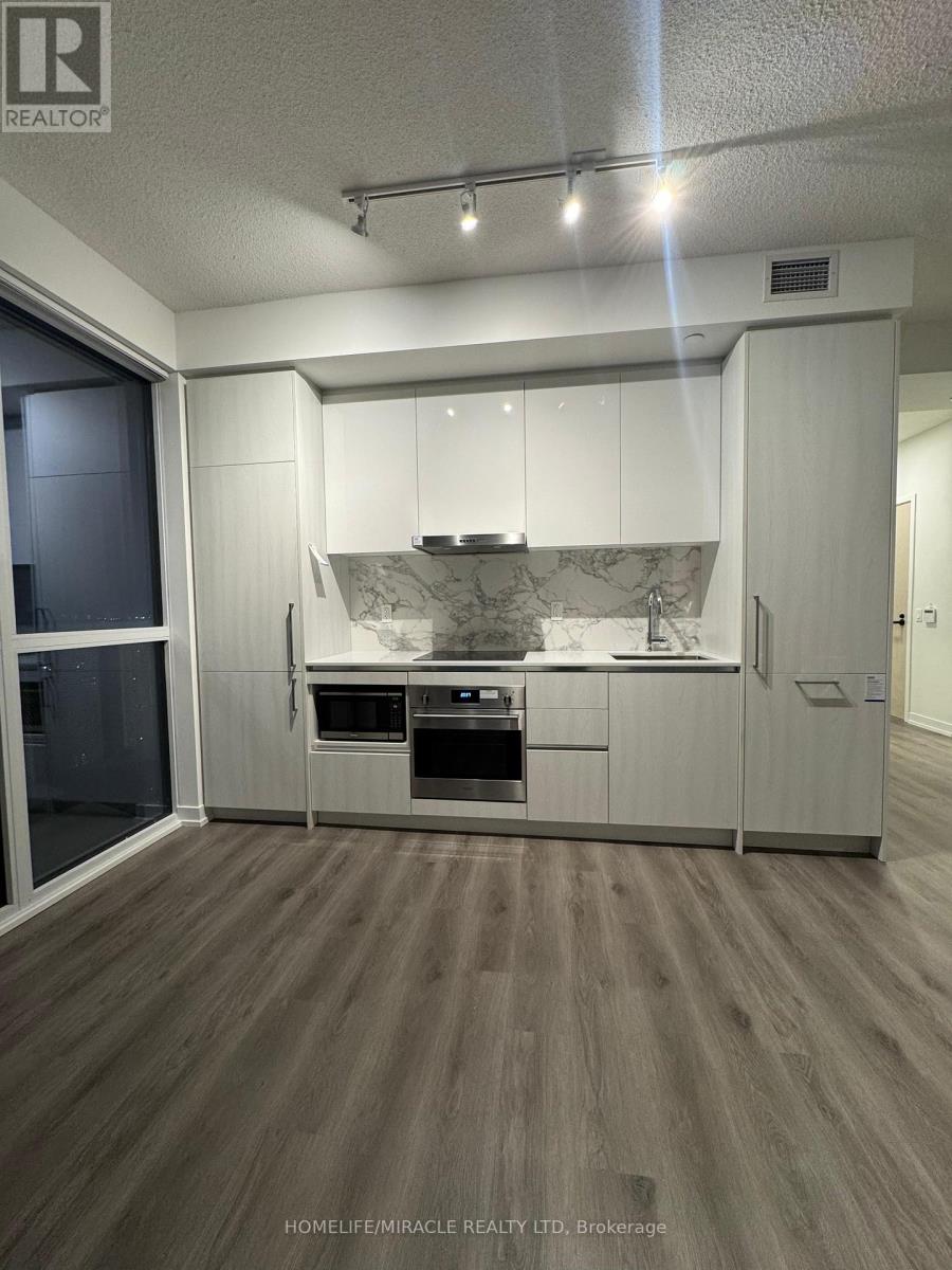 2012 - 225 Commerce Street, Vaughan, Ontario  L4K 0P9 - Photo 8 - N12696338