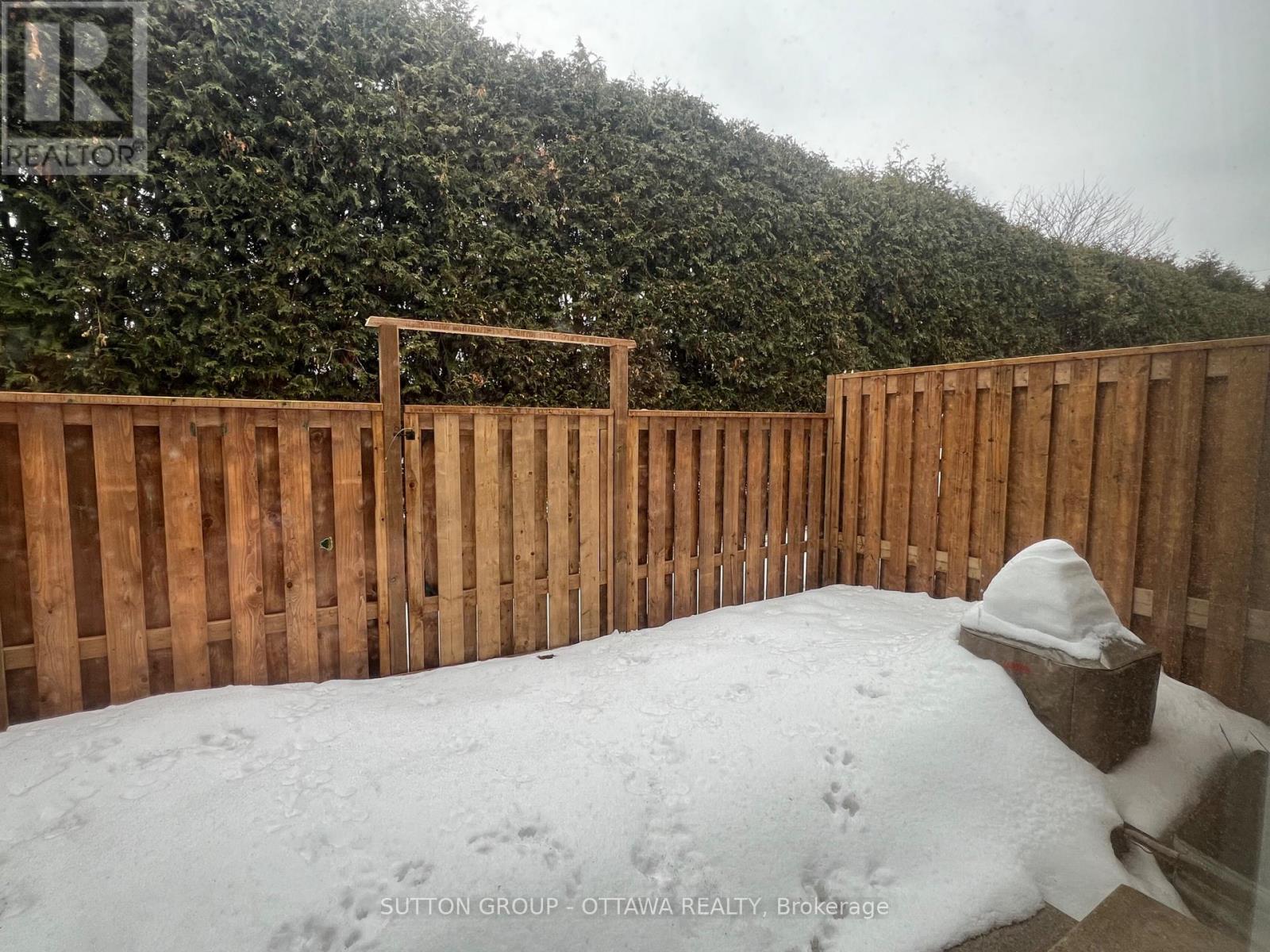 55 Hadley Circle, Ottawa, Ontario  K2H 7Z8 - Photo 17 - X12652632