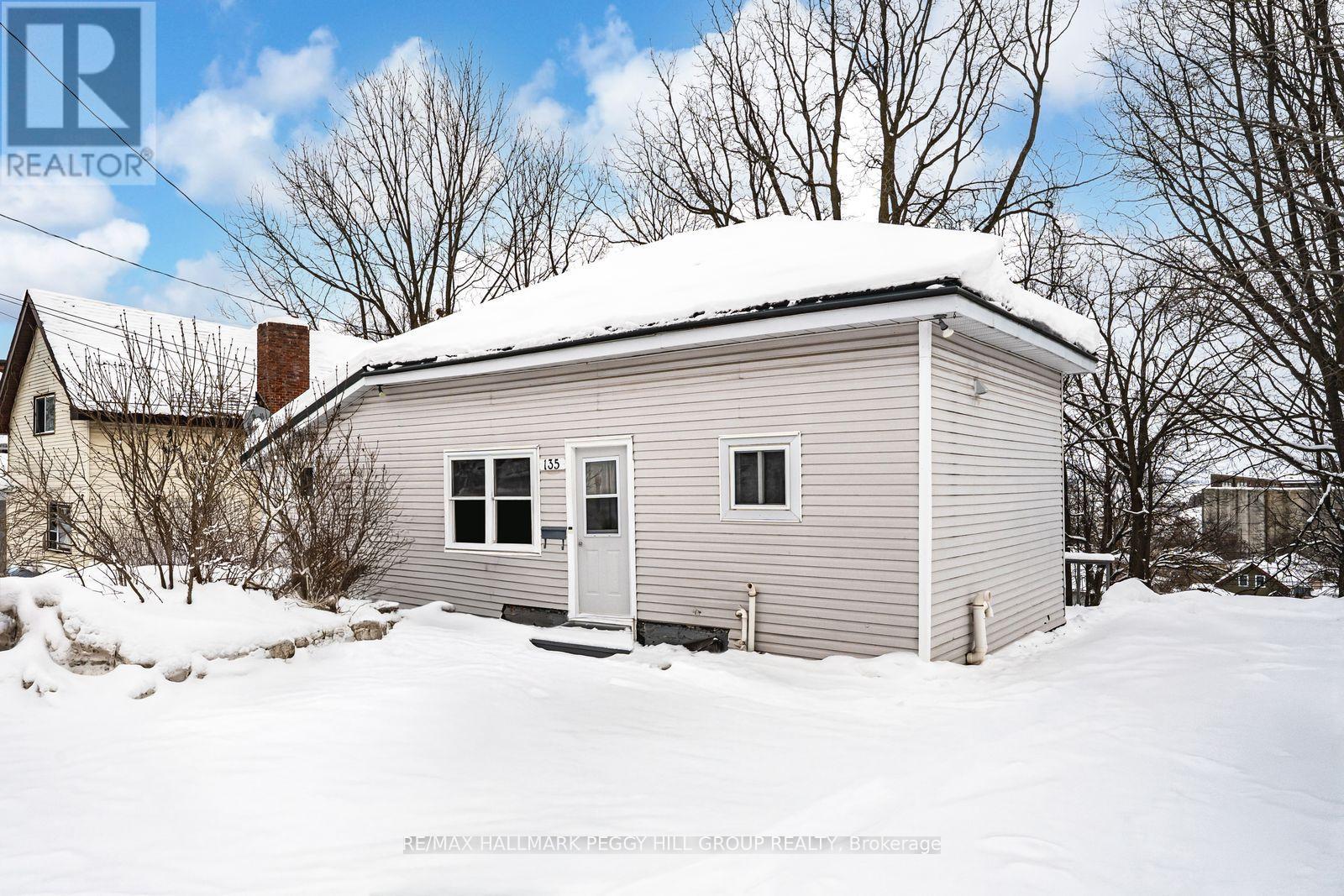 135 SIXTH STREET, Midland, Ontario