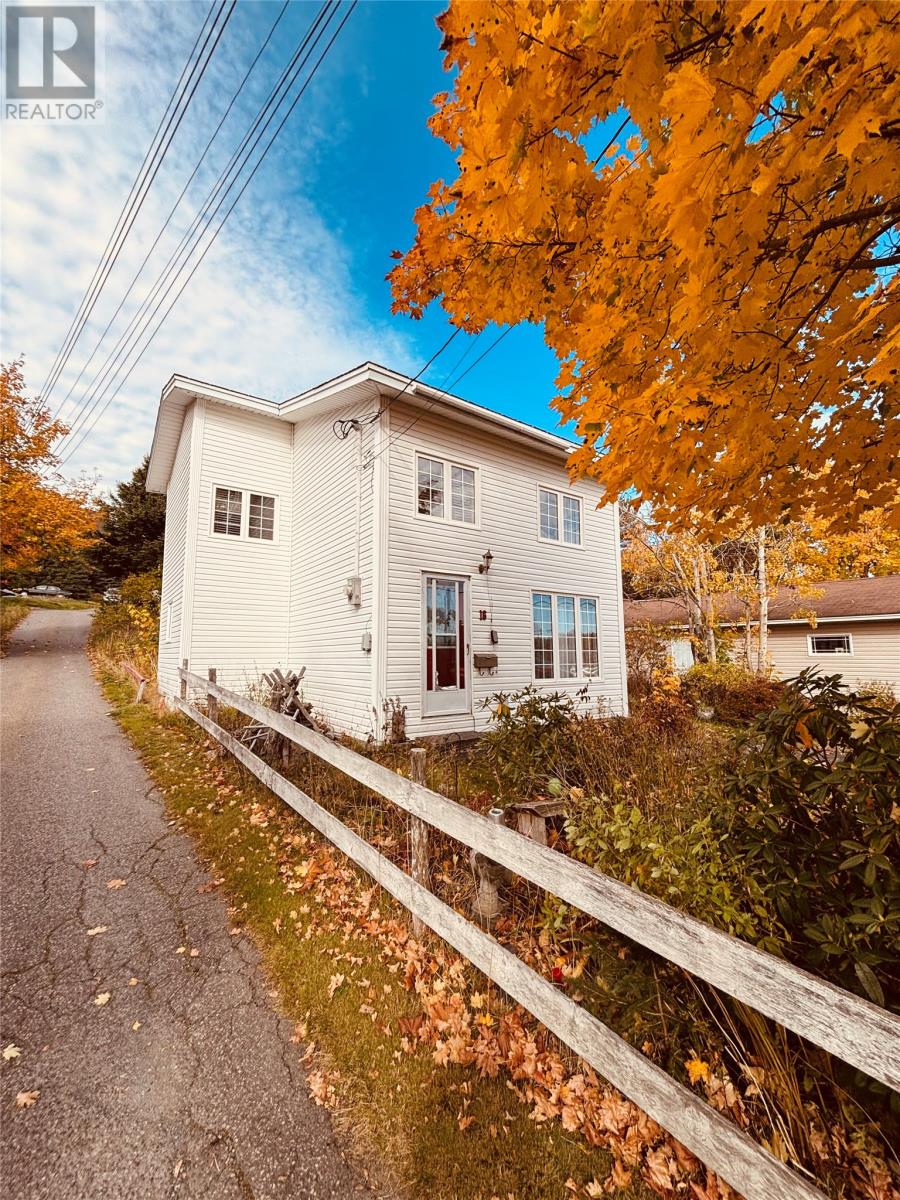 16 Country Road, Bay Roberts, Newfoundland & Labrador  A0A 1G0 - Photo 1 - 1292699