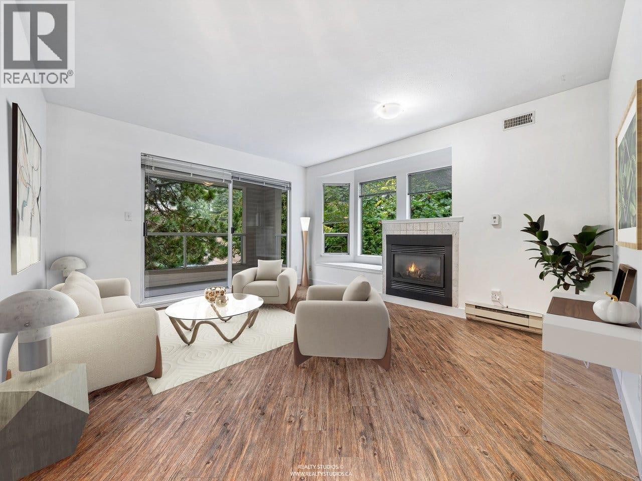 303 123 E 6TH STREET, North Vancouver, British Columbia