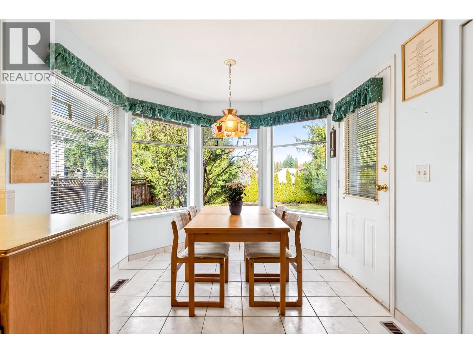 1819 Foster Avenue, Coquitlam, British Columbia  V3J 7K8 - Photo 15 - R3078895